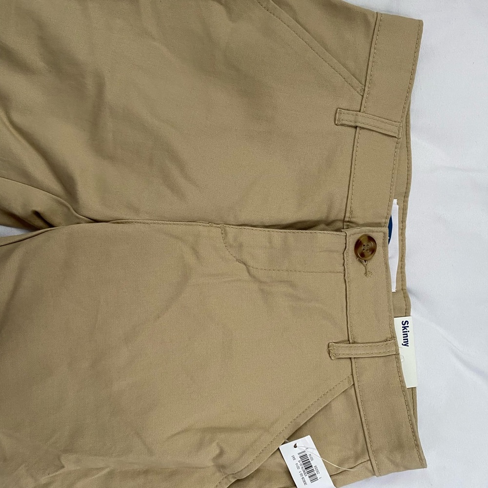 Skinny khaki pants